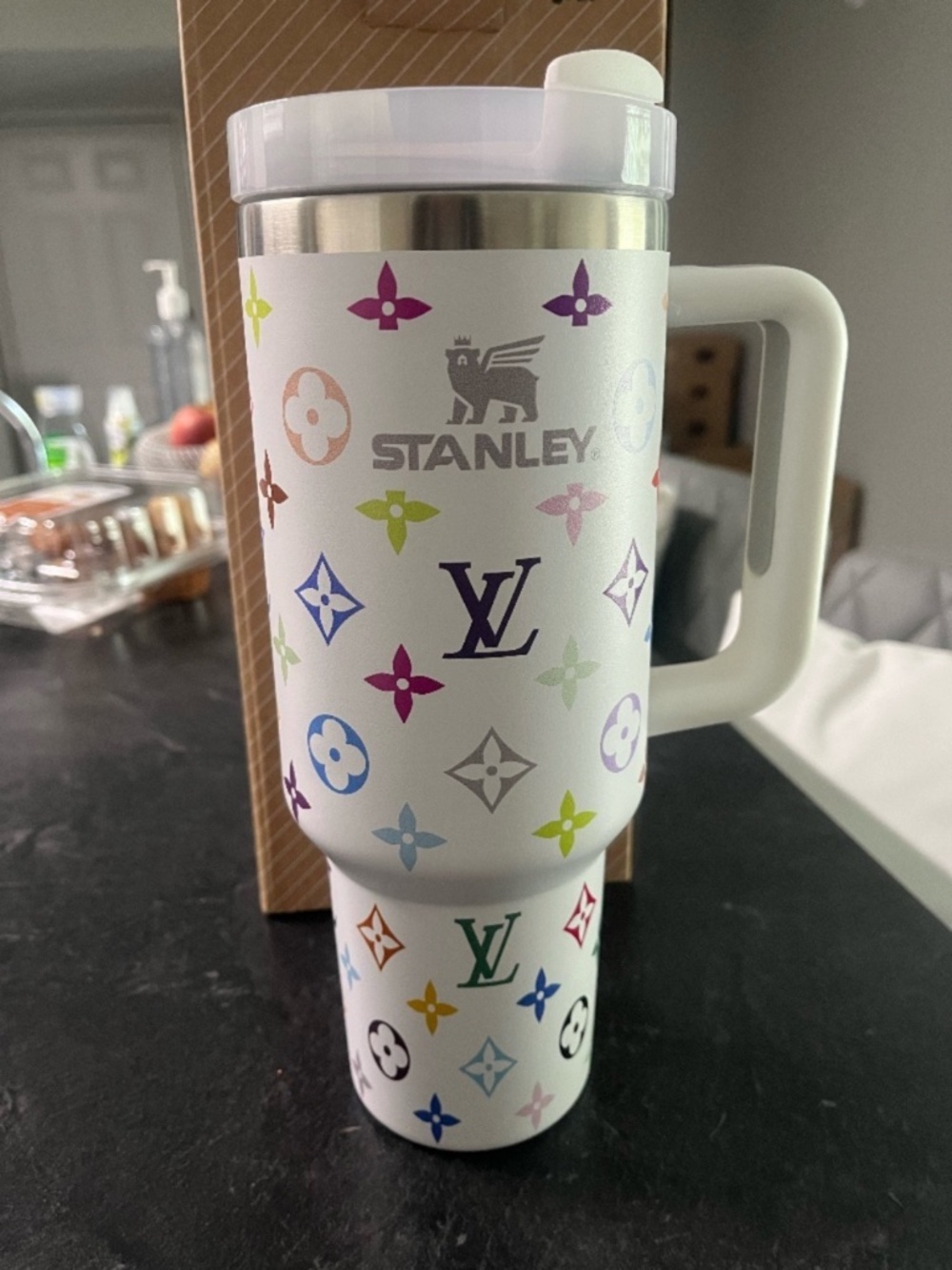 Stanley White Multicolor  Patterned Quencher Tumbler with Handle - Picture 4 of 7
